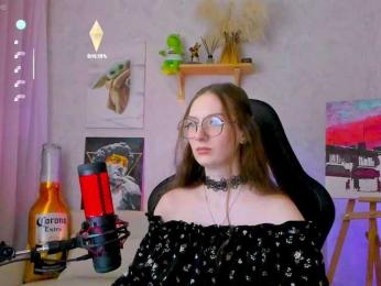 KiraRumGirl webcam model stream image
