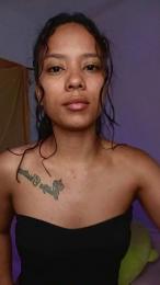 Charming_cute webcam model stream image