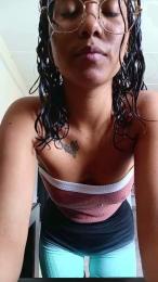 Charming_cute webcam model stream image