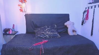 elowen_halley1 webcam model stream image