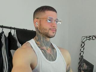 James Leeandros webcam model stream image