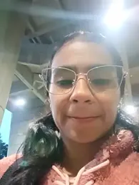 Leslly_ webcam model stream image