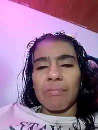 Leslly_ webcam model stream image