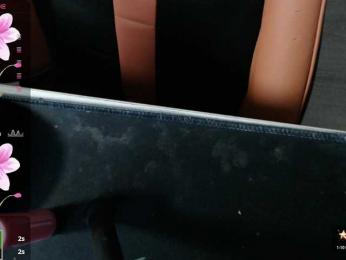 crystalyss webcam model stream image