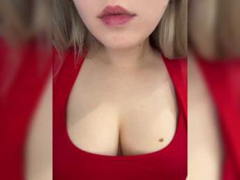 AlinaRay webcam model stream image