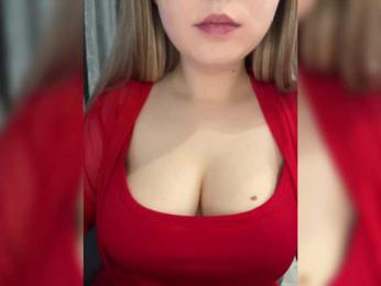 AlinaRay webcam model stream image