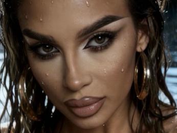 DalidaSelena webcam model stream image