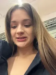 KittyQueeny webcam model stream image