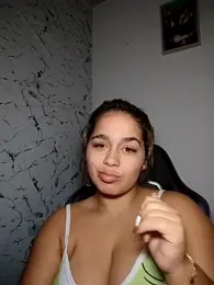 LaurenWelly_ webcam model stream image