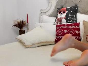 larissa4 webcam model stream image