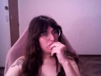 akamedolle webcam model stream image