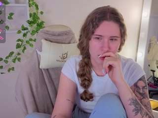 elsiee-cuttiess webcam model stream image