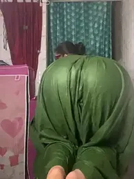 Red_Queen_11 webcam model stream image