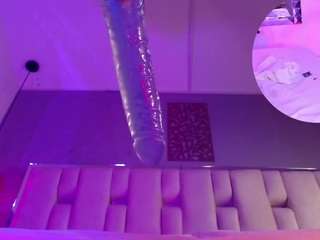 aliceroys webcam model stream image