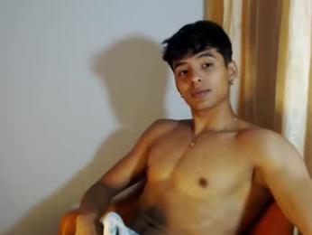lewis_ly webcam model stream image