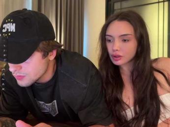 elisonni webcam model stream image