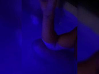 FilthyFriends69 webcam model stream image