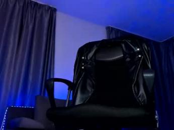 paris_lock webcam model stream image