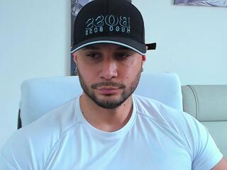 Luke Siner webcam model stream image