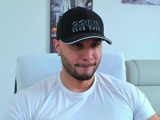 Luke Siner webcam model stream image