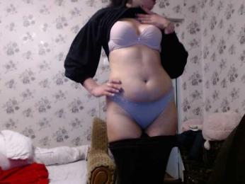 KristiWhite webcam model stream image