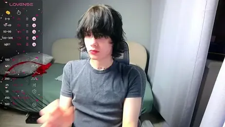 LeonBoykisser webcam stripchat model stream image