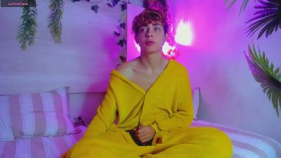 Twinkk_Guy webcam model stream image