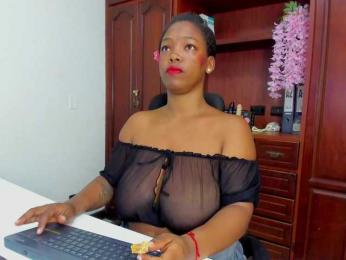 ValkiriaContee webcam model stream image