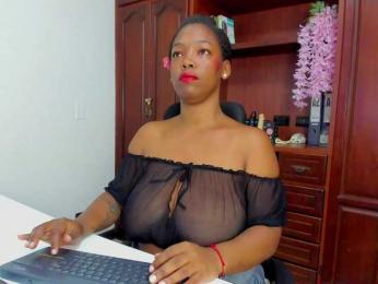 ValkiriaContee webcam model stream image