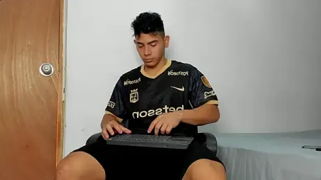 andrew_rose_ webcam model stream image