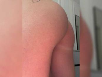 LILU111 webcam model stream image