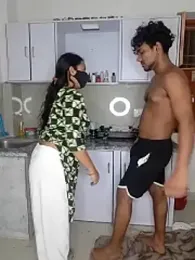 riya190 webcam model stream image