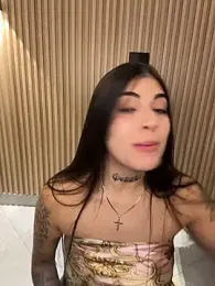 Sarasanders_4 webcam stripchat model stream image