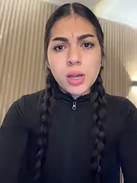 Sarasanders_4 webcam model stream image