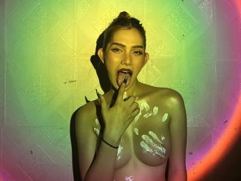 IsabellCruz webcam model stream image