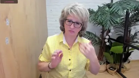 EvelynJoyful webcam model stream image