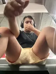 OliverTabordaa webcam model stream image