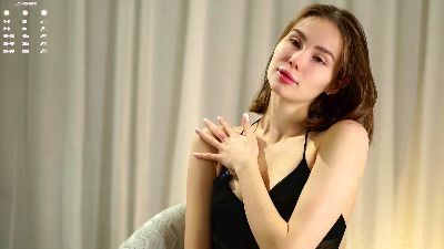 MuoiHinzman webcam model stream image