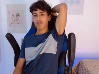 ostin_18hot webcam model stream image