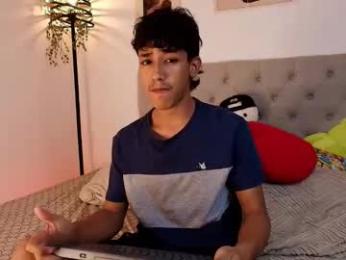 ostin_18hot webcam model stream image