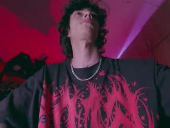 olliver___y webcam model stream image