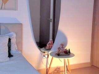 Evangelyne Excalibur webcam model stream image