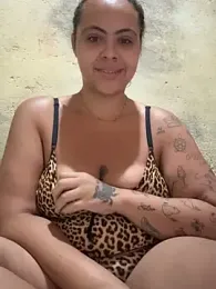 Chloe_Leaozinho webcam model stream image