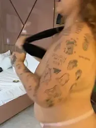 Chloe_Leaozinho webcam model stream image