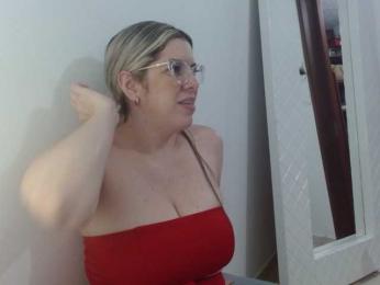 VeraVersace webcam model stream image