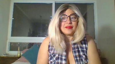 Ladysu webcam model stream image