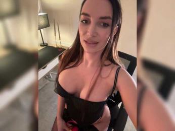 Vivien_ webcam model stream image