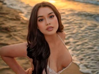 KylieTriumph webcam model stream image