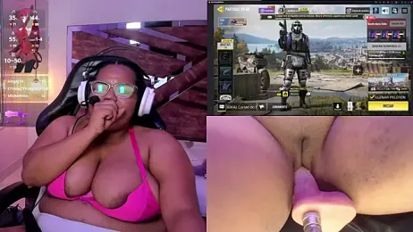 MhiaRey webcam stripchat model stream image