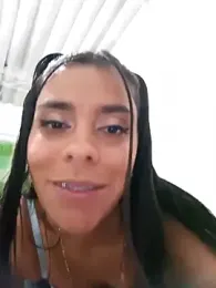 SharonDustLove webcam model stream image